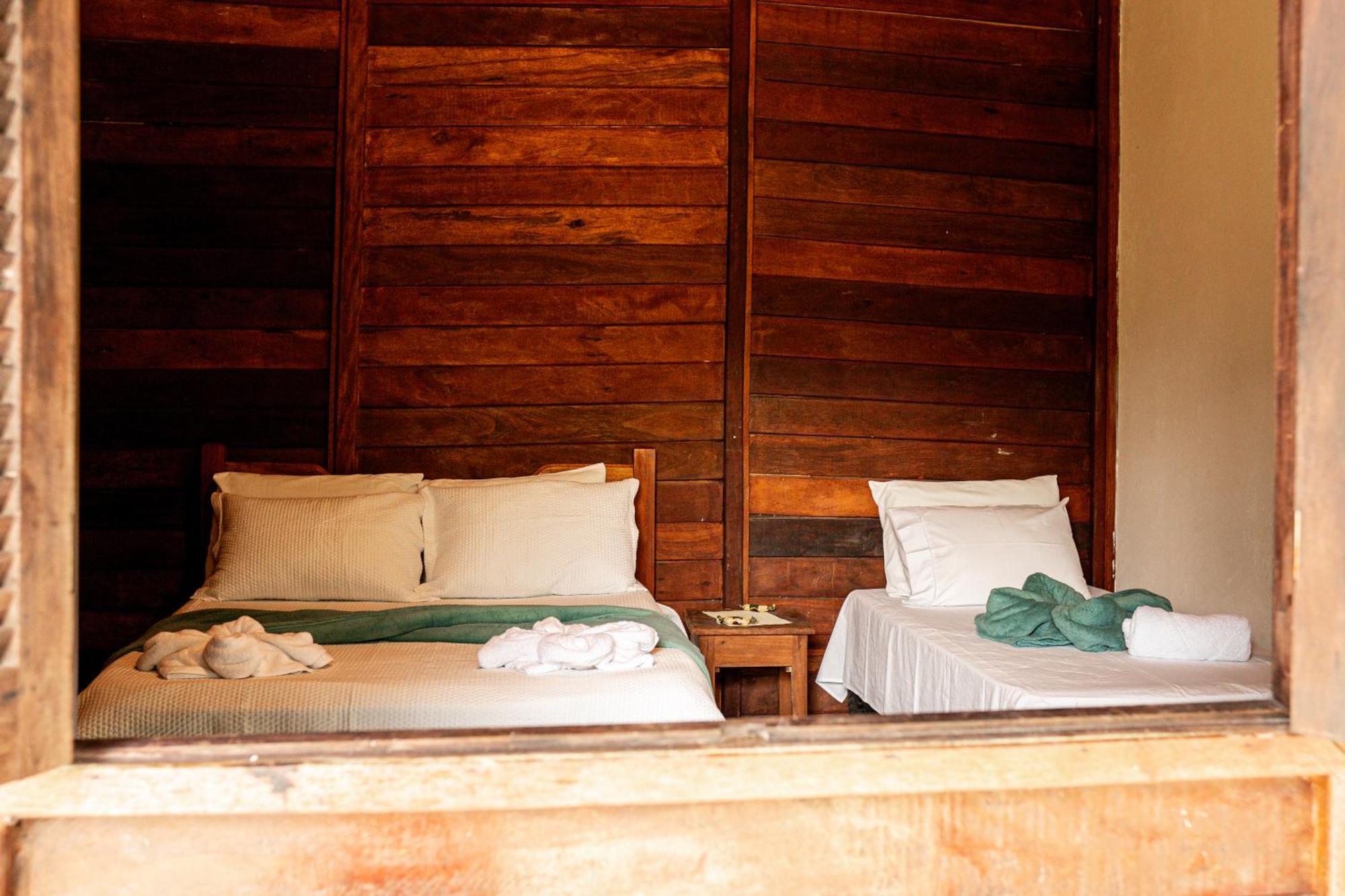 Refugio Mari Mari Lodge Президенти-Фигейреду Экстерьер фото